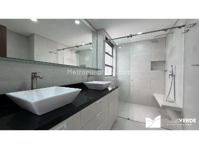 Apartamento de 3 alcobas en arriendo en Manila, Medellín, 245 m² · foto 19 de 19