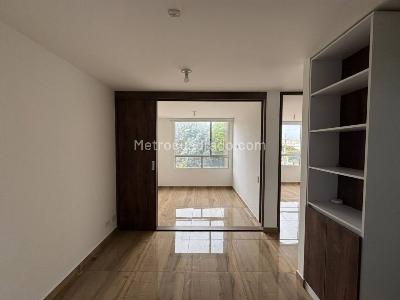 Apartaestudio en venta en El Redil, Bogotá, 29 m² · foto 2 de 12