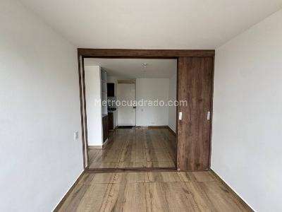 Apartaestudio en venta en El Redil, Bogotá, 29 m² · foto 3 de 12