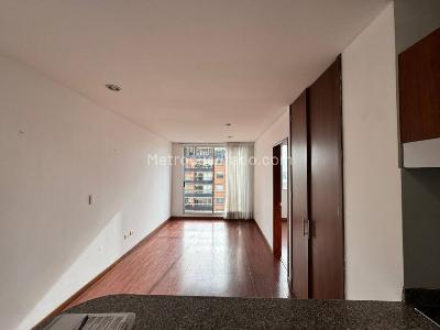 Apartaestudio en venta en Chapinero Alto, Bogotá, 42 m² · foto 3 de 16