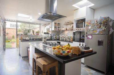 Casa de 3 alcobas en venta en San Miguel, Bogotá, 288 m² · foto 3 de 20