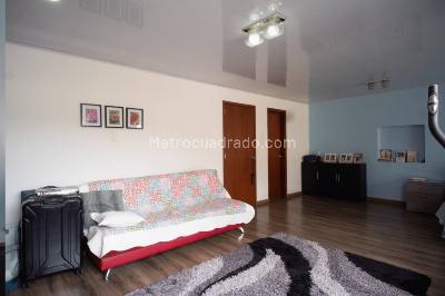 Casa de 3 alcobas en venta en San Miguel, Bogotá, 288 m² · foto 13 de 20
