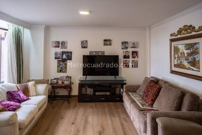 Apartamento de 3 alcobas en venta en Chico Norte, Bogotá, 184 m² · foto 9 de 20