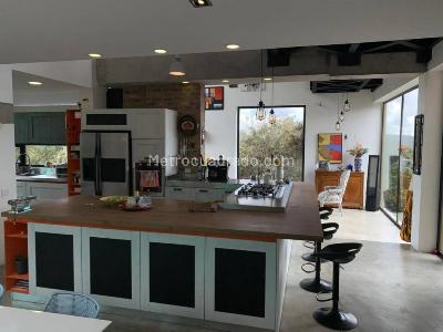 Casa de 5 alcobas en venta en La Calera, La Calera, 350 m² · foto 14 de 20