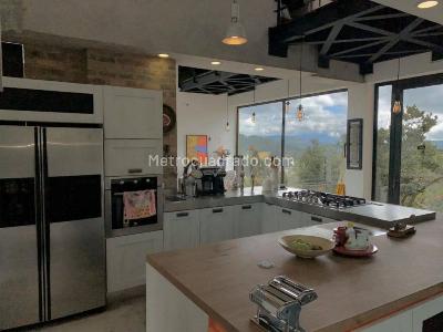 Casa de 5 alcobas en venta en La Calera, La Calera, 350 m² · foto 18 de 20