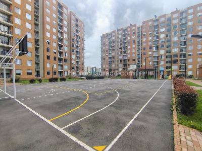Apartamento en arriendo en Gran Granada, Bogotá · foto 3 de 17