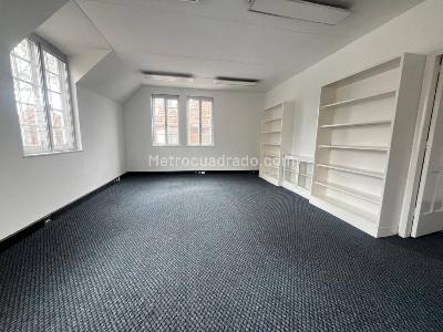 Casa de 5 alcobas en arriendo en Chapinero Alto, Bogotá, 285 m² · foto 14 de 17