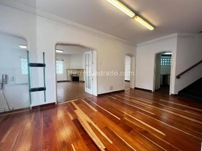 Casa de 5 alcobas en arriendo en Chapinero Alto, Bogotá, 285 m² · foto 2 de 17