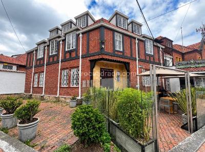 Casa de 5 alcobas en arriendo en Chapinero Alto, Bogotá, 285 m² · foto 9 de 17