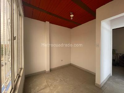 Casa de 5 alcobas en venta en Los Guayacanes, Cali, 121 m² · foto 8 de 12