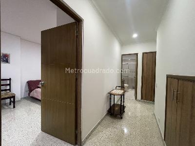 Apartamento en venta en Ciudad Jardin, Cali · foto 4 de 12