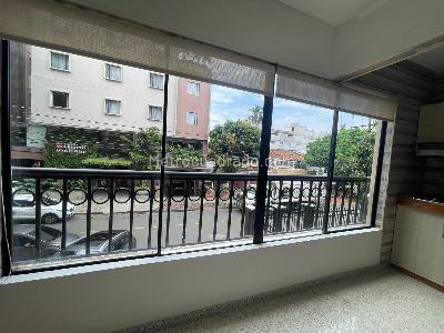 Apartamento en venta en Ciudad Jardin, Cali · foto 3 de 12