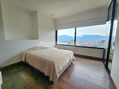 Apartamento de 2 alcobas en venta en El Poblado, Medellín, 111 m² · foto 18 de 19