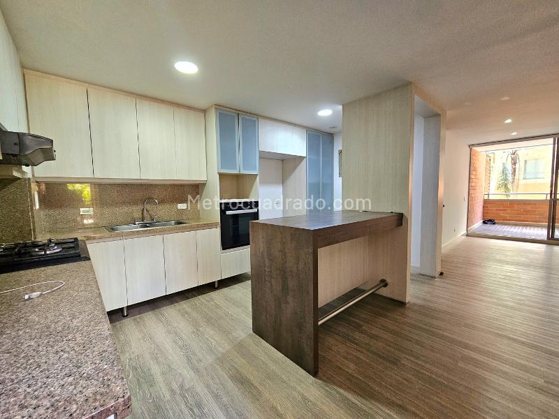 Piso – Envigado, Valle de Aburrá - Más