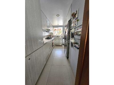 Casa de 3 alcobas en venta en Loma Del Chocho, Envigado, 220 m² · foto 8 de 17
