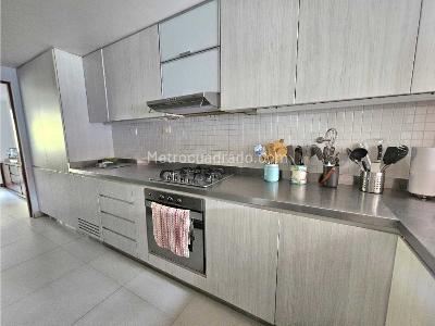 Casa de 3 alcobas en venta en Loma Del Chocho, Envigado, 220 m² · foto 10 de 17