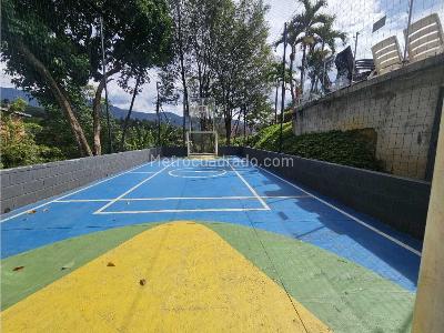 Casa de 3 alcobas en venta en Loma Del Chocho, Envigado, 220 m² · foto 17 de 17