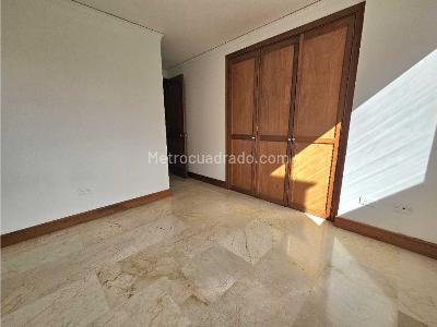 Apartamento de 3 alcobas en venta en San Lucas, Medellín, 170 m² · foto 10 de 14