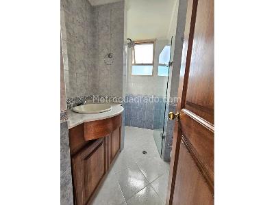 Apartamento de 3 alcobas en venta en San Lucas, Medellín, 170 m² · foto 12 de 14