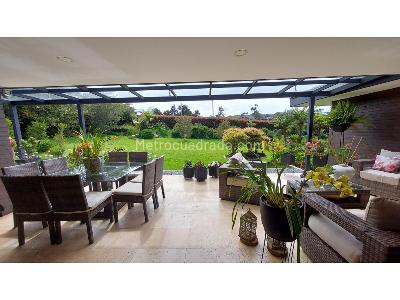 Casa de 3 alcobas en venta en Indiana, Envigado, 1850 m² · foto 1 de 20