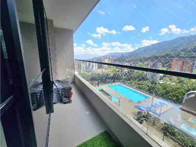 Apartamento de 2 alcobas en venta en Loma Del Escobero, Envigado, 76 m² · foto 3 de 12