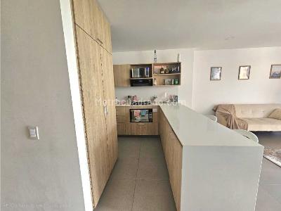 Apartamento de 2 alcobas en venta en Loma Del Escobero, Envigado, 76 m² · foto 7 de 12