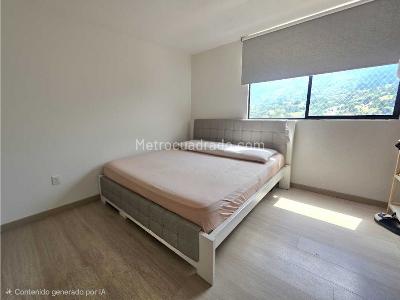 Apartamento de 2 alcobas en venta en Loma Del Escobero, Envigado, 76 m² · foto 8 de 12
