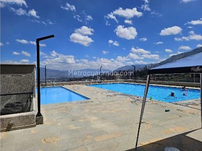 Apartamento de 2 alcobas en venta en Loma Del Escobero, Envigado, 76 m² · foto 12 de 12