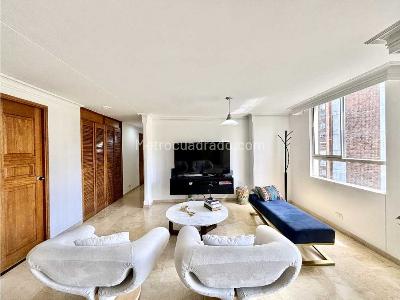 Apartamento de 3 alcobas en venta en El Tesoro, Medellín, 154 m² · foto 3 de 20