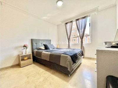 Apartamento de 3 alcobas en venta en El Tesoro, Medellín, 154 m² · foto 13 de 20