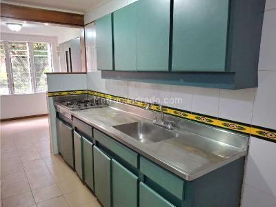 Apartamento de 4 alcobas en venta en Suramericana, Medellín, 242 m² · foto 7 de 14