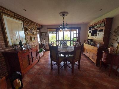 Casa de 5 alcobas en venta en Loma Del Escobero, Envigado · foto 2 de 20