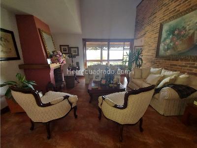 Casa de 5 alcobas en venta en Loma Del Escobero, Envigado · foto 6 de 20