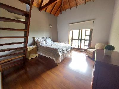 Casa de 5 alcobas en venta en Loma Del Escobero, Envigado · foto 9 de 20