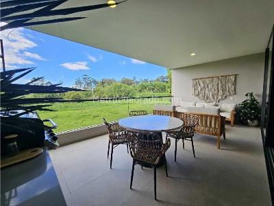 Apartamento de 3 alcobas en venta en Llano Grande, Rionegro, 199 m² · foto 3 de 16