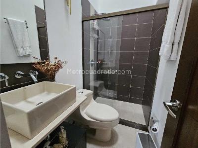 Casa de 3 alcobas en venta en La Sebastiana, Envigado, 355 m² · foto 17 de 19