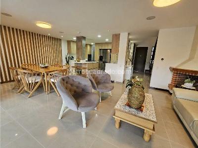 Casa de 3 alcobas en venta en La Sebastiana, Envigado, 355 m² · foto 5 de 19
