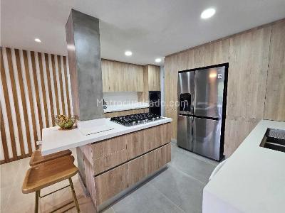 Casa de 3 alcobas en venta en La Sebastiana, Envigado, 355 m² · foto 8 de 19