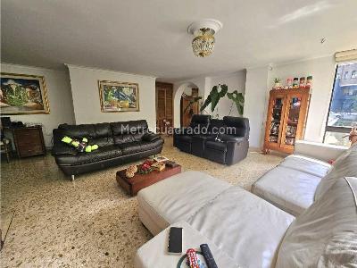 Apartamento en venta en El Tesoro, Medellín · foto 15 de 20