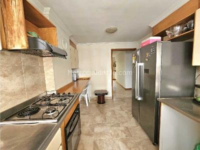Apartamento de 3 alcobas en venta en Los Balsos, Medellín, 185 m² · foto 5 de 15