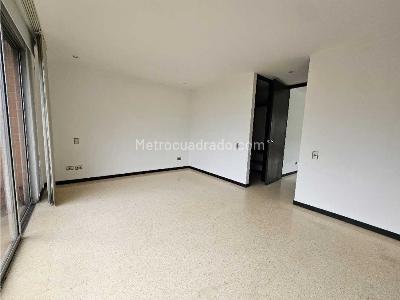 Apartamento de 2 alcobas en venta en San Lucas, Medellín, 182 m² · foto 9 de 13