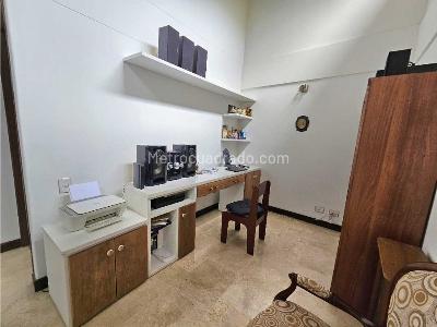 Casa de 3 alcobas en venta en San Lucas, Medellín, 150 m² · foto 10 de 19