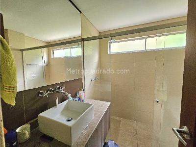Casa de 3 alcobas en venta en San Lucas, Medellín, 150 m² · foto 14 de 19
