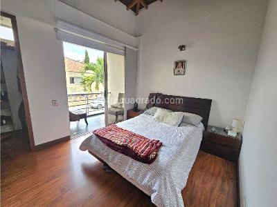 Casa de 3 alcobas en venta en San Lucas, Medellín, 150 m² · foto 16 de 19