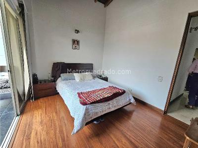 Casa de 3 alcobas en venta en San Lucas, Medellín, 150 m² · foto 17 de 19