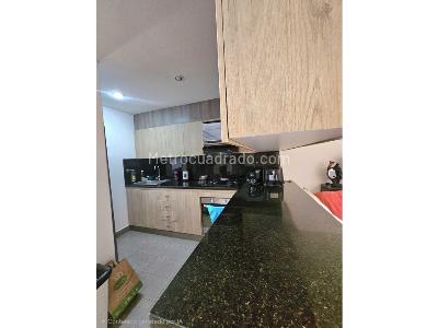 Casa de 3 alcobas en venta en San Lucas, Medellín, 150 m² · foto 7 de 19