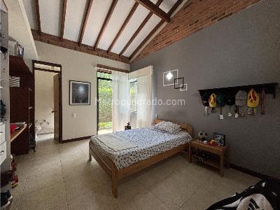 Casa de 3 alcobas en venta en El Tigre, Pereira, 958 m² · foto 17 de 20