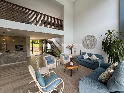 Casa de 3 alcobas en arriendo en Sabanitas, Pereira, 2000 m² · foto 3 de 20