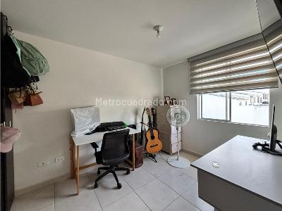Apartamento de 3 alcobas en venta en San Joaquin, Pereira, 58 m² · foto 9 de 12