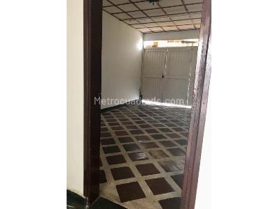 Casa de 5 alcobas en venta en La Rebeca, Pereira, 194 m² · foto 2 de 11
